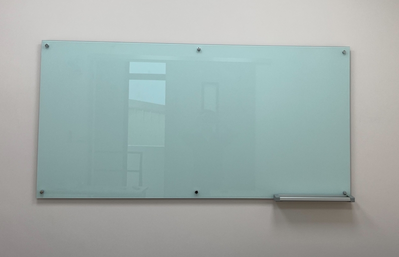 強化玻璃白板+筆槽